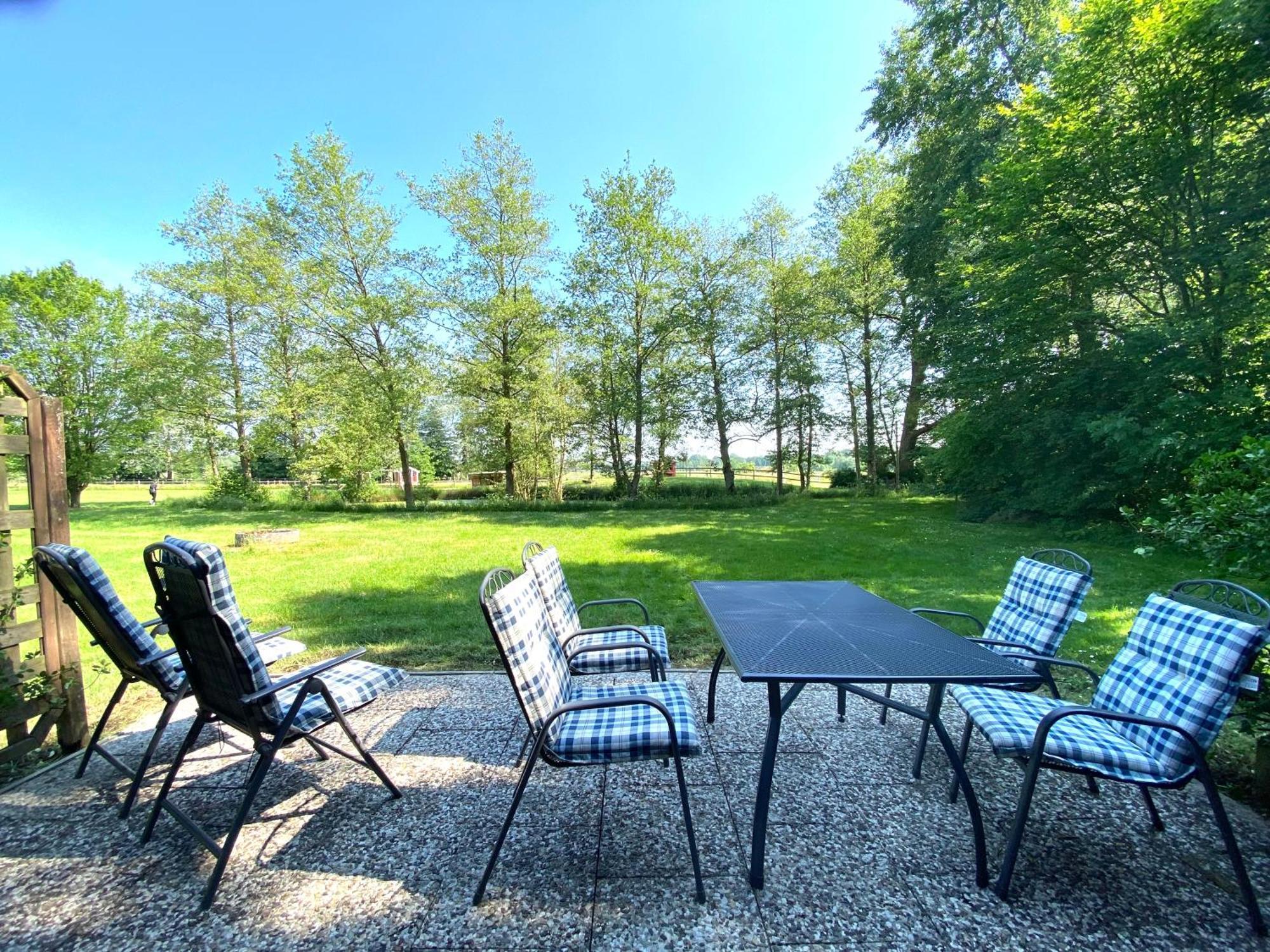 Heidegut Eschede Reitsportanlage Und Feriendorf Extérieur photo