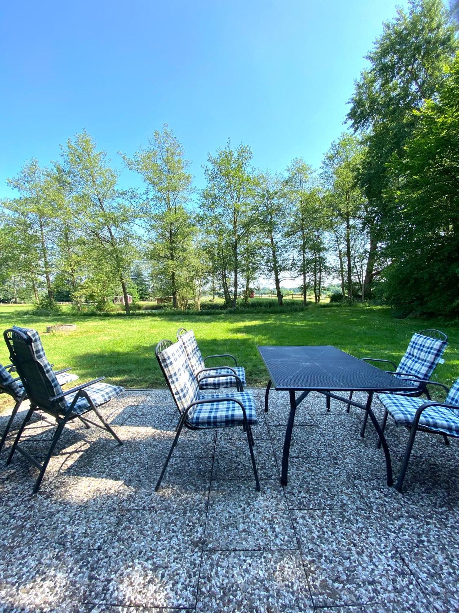 Heidegut Eschede Reitsportanlage Und Feriendorf Extérieur photo